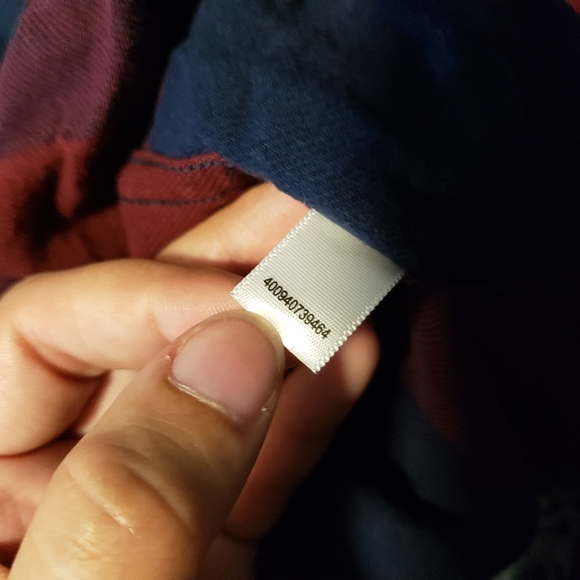 Urban Pipeline Maroon Navy Blue Plaid Button Down - Picture 6 of 10